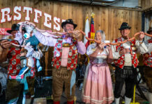 Oktoberfest mal anders: Bier und Brezel in USA, Foto New Craunfels